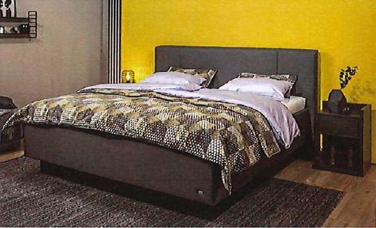 Boxspring-Bett